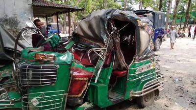 ময়মনসিংহে বাস-সিএনজি সংঘর্ষ, শিশুসহ নিহত ৩