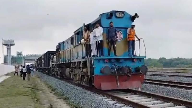 ভাঙ্গা থেকে যশোরের পথে ছুটল ট্রায়াল ট্রেন