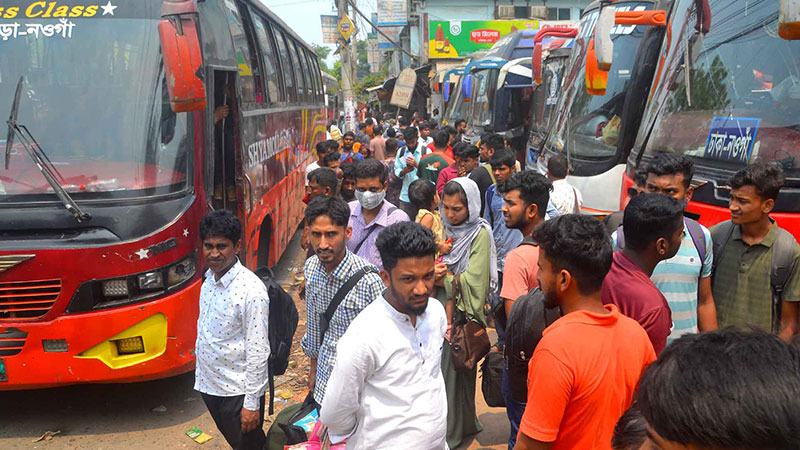 বগুড়ায় পরিবহনে দ্বিগুণ ভাড়া আদায়ের অভিযোগ