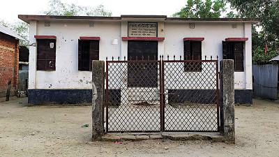ঠাকুরগাঁওয়ে কমিউনিটি ক্লিনিকে মিলছে না কাঙ্ক্ষিত সেবা