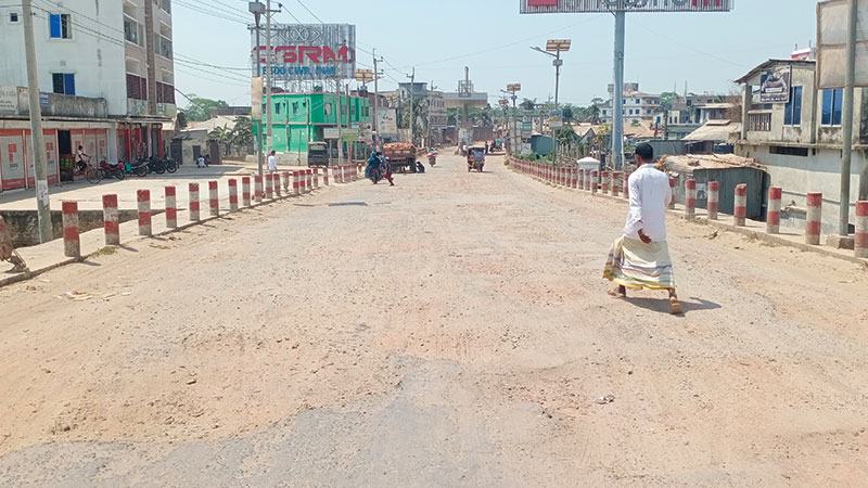 সংস্কার হয়নি পটুয়াখালী কুয়াকাটা সড়ক