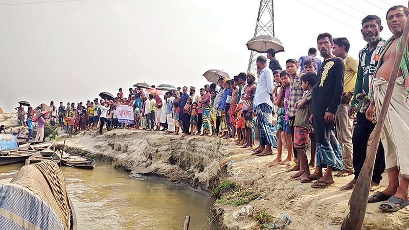 ধনু নদের ভাঙন রোধে ব্যবস্থা নেয়ার দাবি গ্রামবাসীর