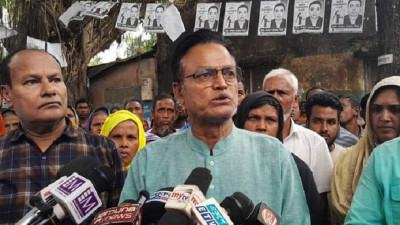 গাইবান্ধার ফুলছড়িতে অনিয়মের অভিযোগে চেয়ারম্যান প্রার্থীর ভোট বর্জন