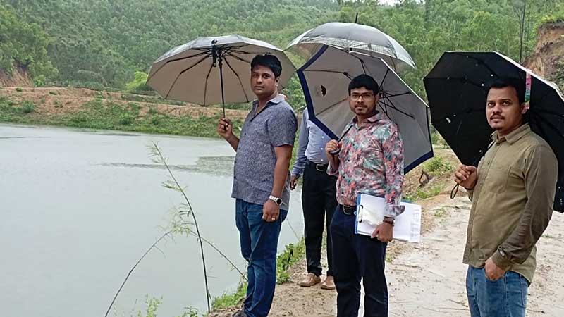 বান্দরবানে দুটি ঝিরির পানিপ্রবাহ বন্ধ করে বাঁধ নির্মাণ