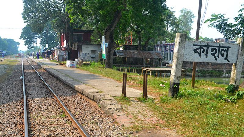 বগুড়ায় ট্রেন লাইনচ্যুত, সোয়া দুই ঘণ্টা পর সচল