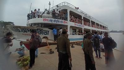 অতিরিক্ত যাত্রী পরিবহন করায় লক্ষ্মীপুরে একটি লঞ্চকে ১০ হাজার টাকা জরিমানা