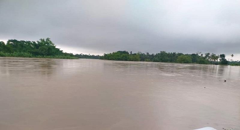 সুনামগঞ্জে পাহাড়ি ঢলে বাড়ছে নদ-নদীর পানি