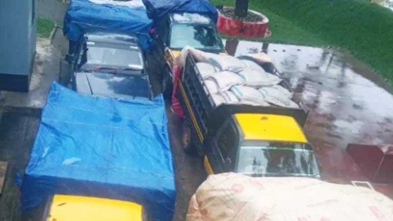 সিলেটে ১১ ট্রাক ভারতীয় চিনি জব্দ