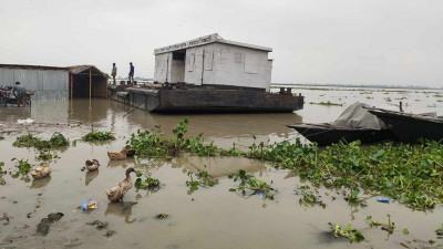 গাইবান্ধায় সব নদ-নদীর পানি বৃদ্ধি, ভাঙন আতঙ্কে নদীতীরের মানুষ
