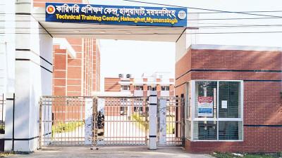 বছরে প্রশিক্ষণ নিচ্ছে পৌনে  ১২ লাখ, তবুও বিদেশগামী কর্মীর ৯০ শতাংশই অদক্ষ