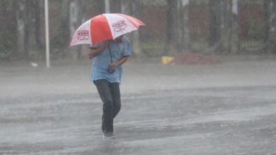 ৭ অঞ্চলে দুপুরের মধ্যে বজ্রসহ বৃষ্টির আভাস