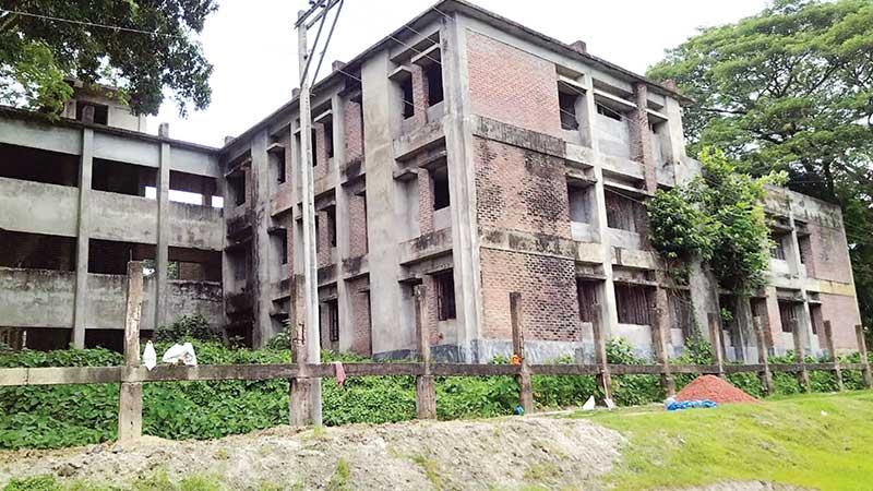 ১৮ মাসের কাজ ১৮ বছরেও হয়নি