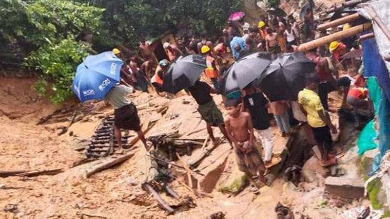 রোহিঙ্গা ক্যাম্পে পাহাড় ধসে ২ জনের মৃত্যু