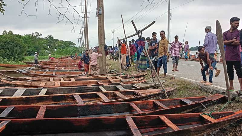 শান্তিগঞ্জের নৌকার হাট