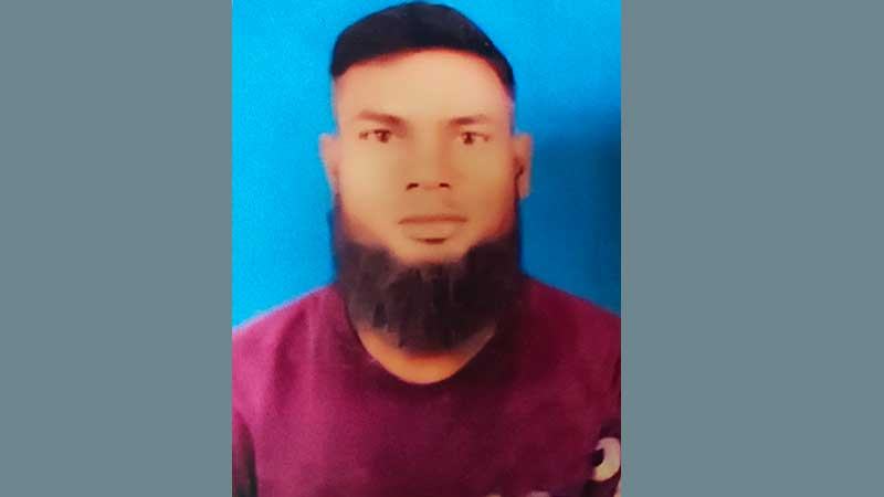 বিবাহবার্ষিকীর বাজার করতে গিয়ে গুলিতে নিহত হন মেরাজুল