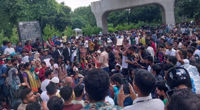 পুলিশের বাধার মুখে মার্চ ফর জাস্টিস কর্মসূচি