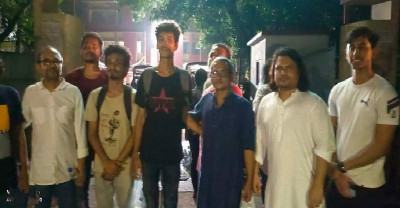 রাবির আটক ছয় শিক্ষার্থীর তিনজনকে ছাড়িয়ে আনলেন শিক্ষকরা