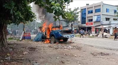 বাগেরহাটে ধাওয়া-পাল্টা ধাওয়া, পুলিশ ও সাংবাদিকসহ আহত ১৫