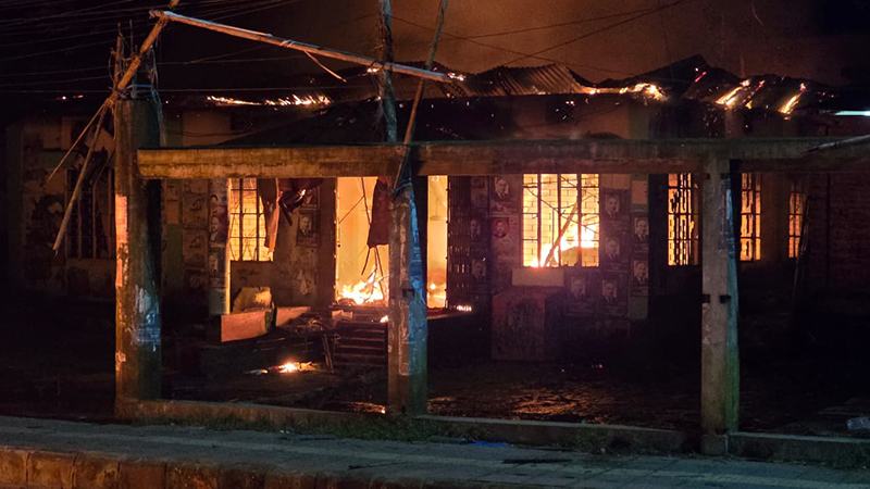 কক্সবাজারে জেলা বিএনপি কার্যালয়ে আগুন, গুলিতে নিহত ১