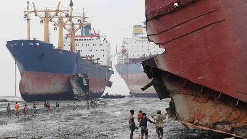 ব্যবসায়ীদের নিজস্ব ব্যবস্থাপনায় ইয়ার্ডের নিরাপত্তা জোরদার