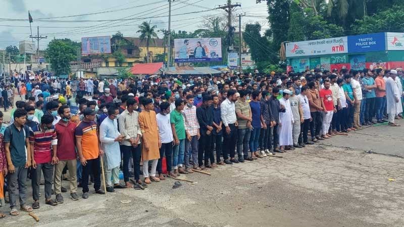 লক্ষ্মীপুরে নিহতদের স্মরণে গায়েবানা জানাজা
