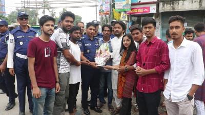 নওগাঁয় কর্মবিরতির পর মাঠে ফিরছে পুলিশ