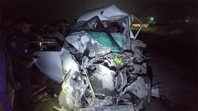সিরাজগঞ্জে সড়ক দুর্ঘটনায় একই পরিবারের চারজন নিহত