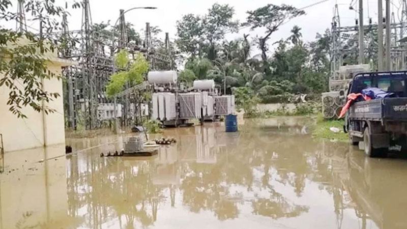 ছয় বিদ্যুৎ উপকেন্দ্রে বন্যার পানি, ঝুঁকিতে আরো কয়েকটি