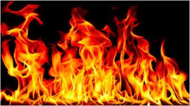 নারায়ণগঞ্জে গাজী টায়ার ফ্যাক্টরিতে আগুন, ব্যাপক ক্ষয়ক্ষতি