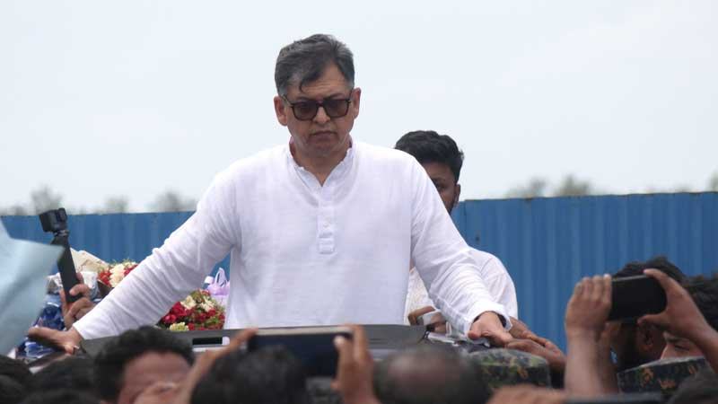 এক দশক পর কক্সবাজারে সালাহউদ্দিন আহমেদ