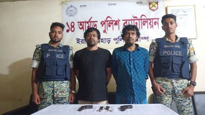 শীর্ষ মাদক কারবারি  ও রোহিঙ্গা সন্ত্রাসী নবী হোসেন বিদেশী অস্ত্রসহ গ্রেফতার