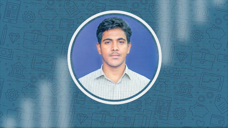 সংবিধানের সহায়তায় দেশে একনায়কতন্ত্র প্রতিষ্ঠিত হয়েছিল