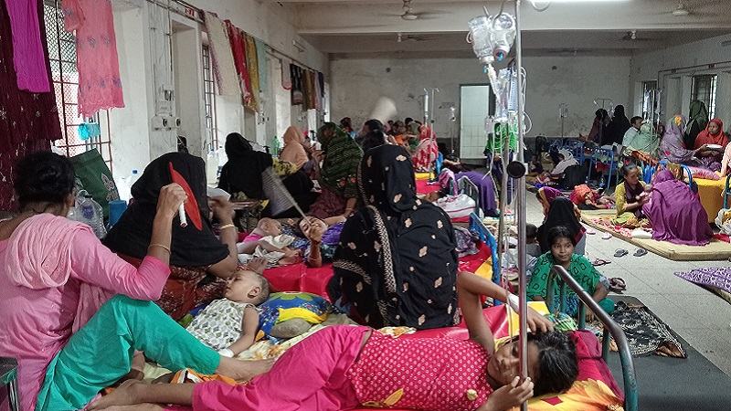 বন্যায় লক্ষ্মীপুরে বাড়ছে ডায়রিয়ার প্রকোপ, ওষুধের তীব্র সংকট