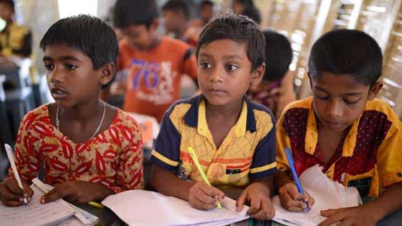 গাইবান্ধার চরাঞ্চলে প্রাথমিকের পর ঝরে পড়ে ৭০% শিক্ষার্থী