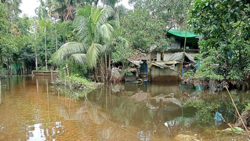 লক্ষ্মীপুরে টানা বর্ষণে আবারো বন্যার শঙ্কা