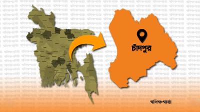 নিম্নচাপের ফলে চাঁদপুর নদীবন্দর থেকে নারায়ণগঞ্জ নৌপথে নৌ চলাচল বন্ধ