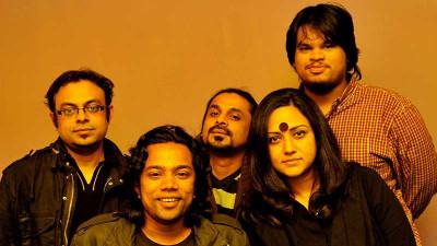 ফিফার পেজে চিরকুটের গান ‘জাদুর শহর’