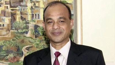 ১৫ বছর চুপ ছিলেন, হঠাৎ করে উপদেষ্টা হয়ে গেলেন
