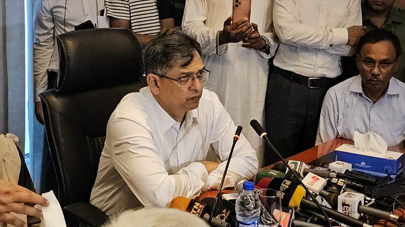 ছাত্র-জনতার রক্তস্নাত বিপ্লবের মাধ্যমে পাওয়া বিজয়কে অর্থবহ করতে হবে: সালাহউদ্দিন আহমেদ