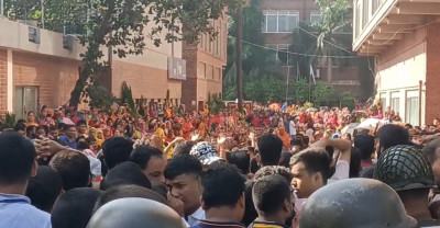 আশুলিয়ায় বেশিরভাগ কারখানা চালু, বন্ধ ৫৫