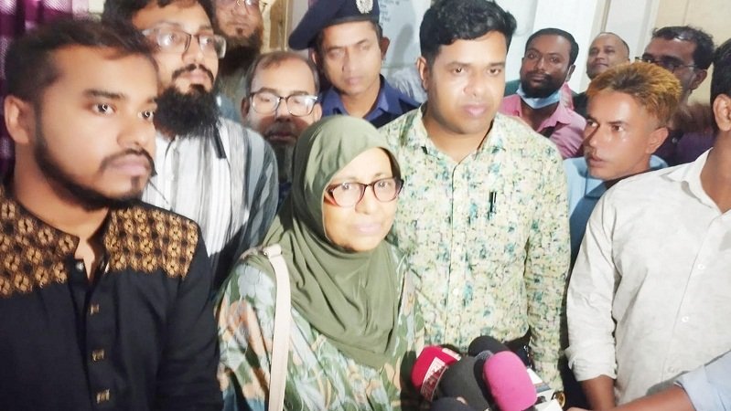 স্বাস্থ্য ব্যবস্থায় সংকট মেটাতে দায়িত্বশীলতা প্রয়োজন— স্বাস্থ্য উপদেষ্টা