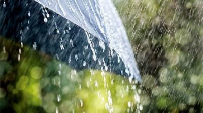 দেশের বিভিন্ন স্থানে বৃষ্টির পূর্বাভাস, কমতে পারে তাপমাত্রা