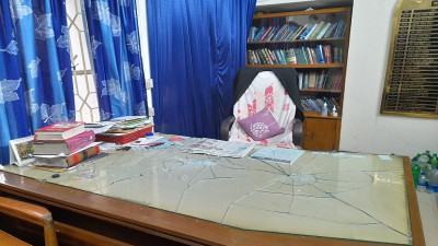 নরসিংদী জেলা আইনজীবী সমিতির কার্যালয়ে হামলা, ৫ আইনজীবী আহত