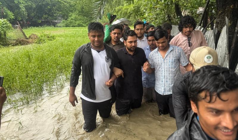 আনোয়ারায় বেড়িবাঁধের বরাদ্দের টাকা লুটপাট হতে দেয়া হবে না: নাহিদ ইসলাম