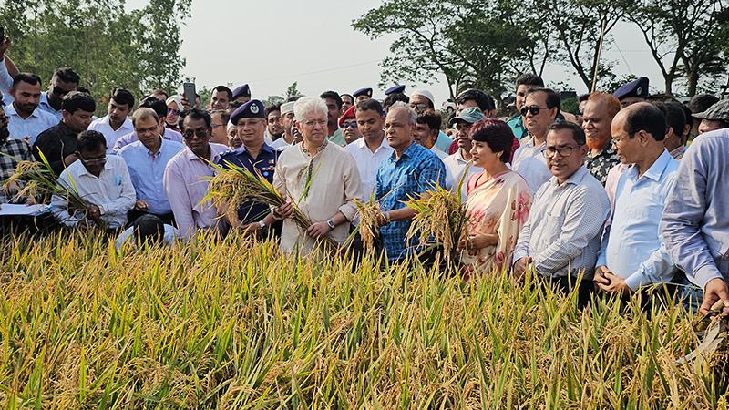 আড়িয়ল বিল ঘিরে স্থানীয় খালগুলো দ্রুত খননের উদ্যোগ নেয়া হবে