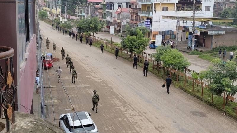 নেপালে নিষেধাজ্ঞা ও কারফিউ জারি
