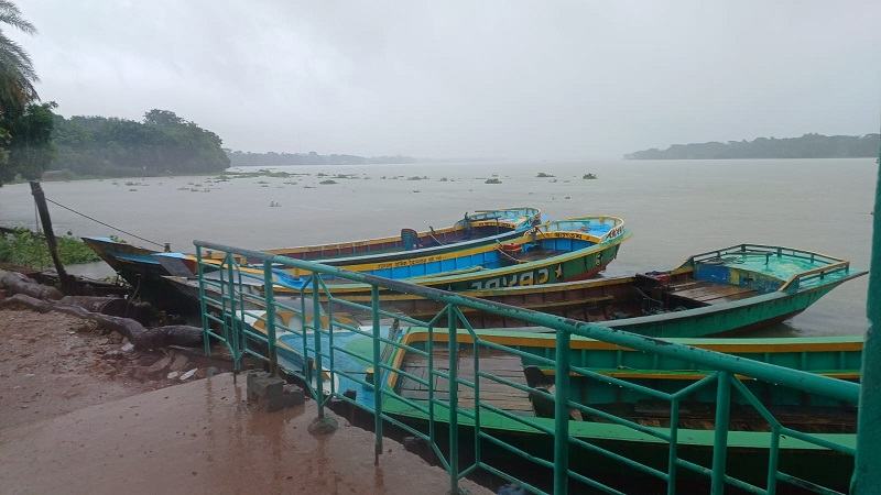 ঝালকাঠিতে ভারী বৃষ্টিপাত, বেড়েছে নদীর পানি