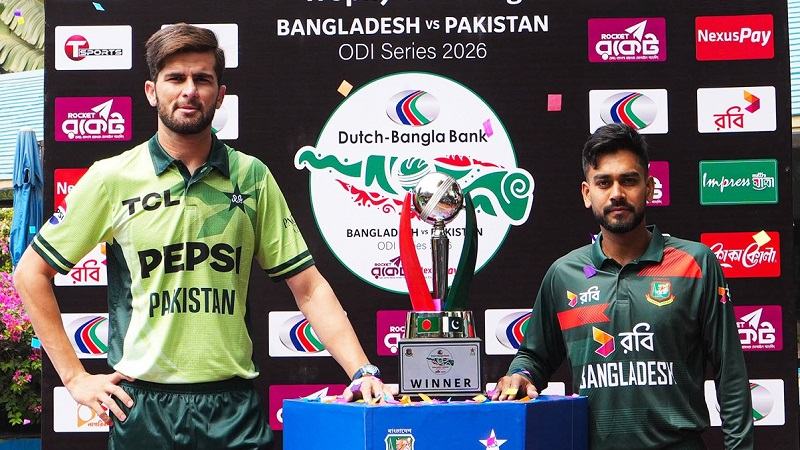 বাংলাদেশ-পাকিস্তান ওয়ানডে সিরিজ বুধবার শুরু, ট্রফি উন্মোচন