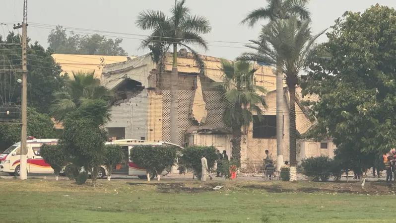 ২৬ প্রাণহানির দাবি ইসলামাবাদের, নয়াদিল্লি বলছে ৭০