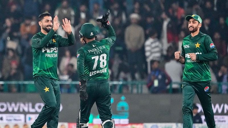 ২৬৫০ দিন পর অস্ট্রেলিয়াকে হারাল পাকিস্তান